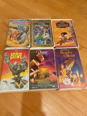 Disney VHS Bundle (6) Beauty & the Beast, Peter Pan, Jungle Book + Iron Giant